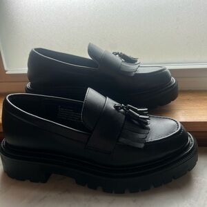 Black platform loafers for women